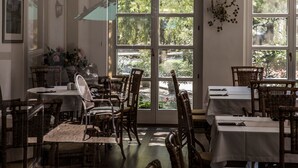 Se sirven desayunos, almuerzos y cenas