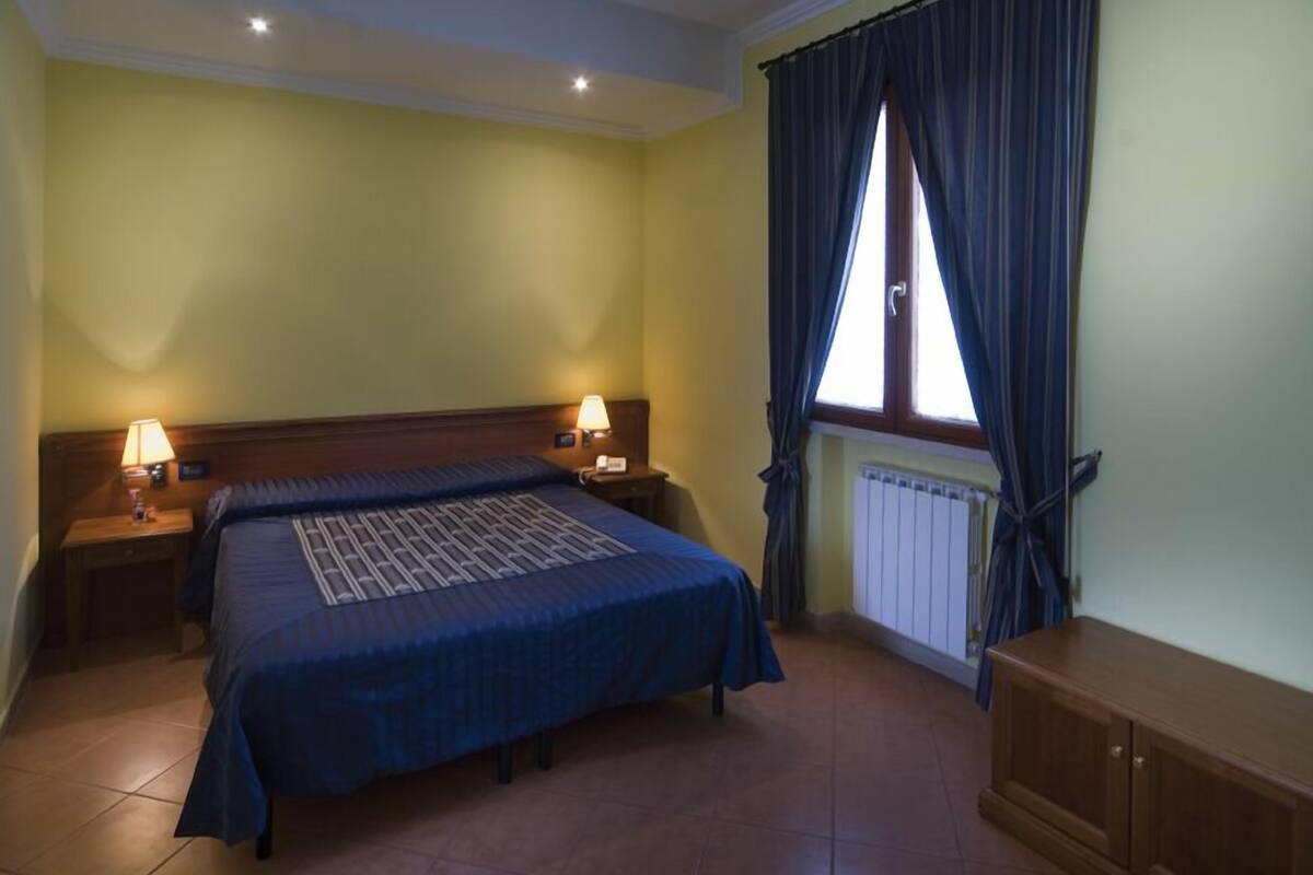 Luxe beddengoed, verduisterende gordijnen, beddengoed