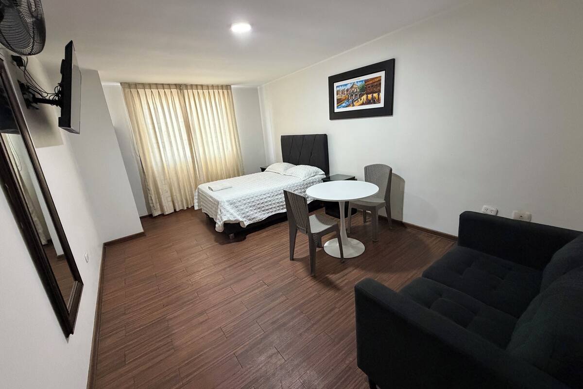 Habitación matrimonial ejecutiva | WiFi (free), bed sheets