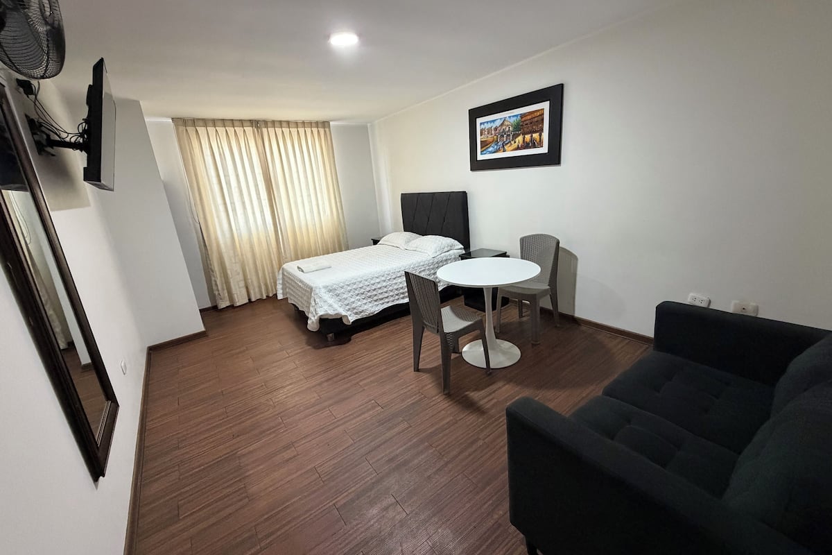 Habitación matrimonial ejecutiva | Free WiFi, bed sheets