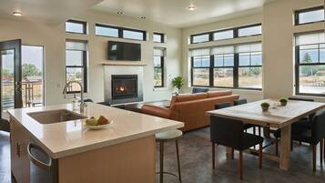 Family Apartment, 2 Bedrooms | Living area | Flat-screen TV