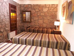 Casa Tradizionale, 2 camere da letto, non fumatori | 2 camere, culle/letti per bambini (gratuiti), letti aggiuntivi gratuiti