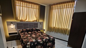واي فاي مجانًا وملاءات أسرّة