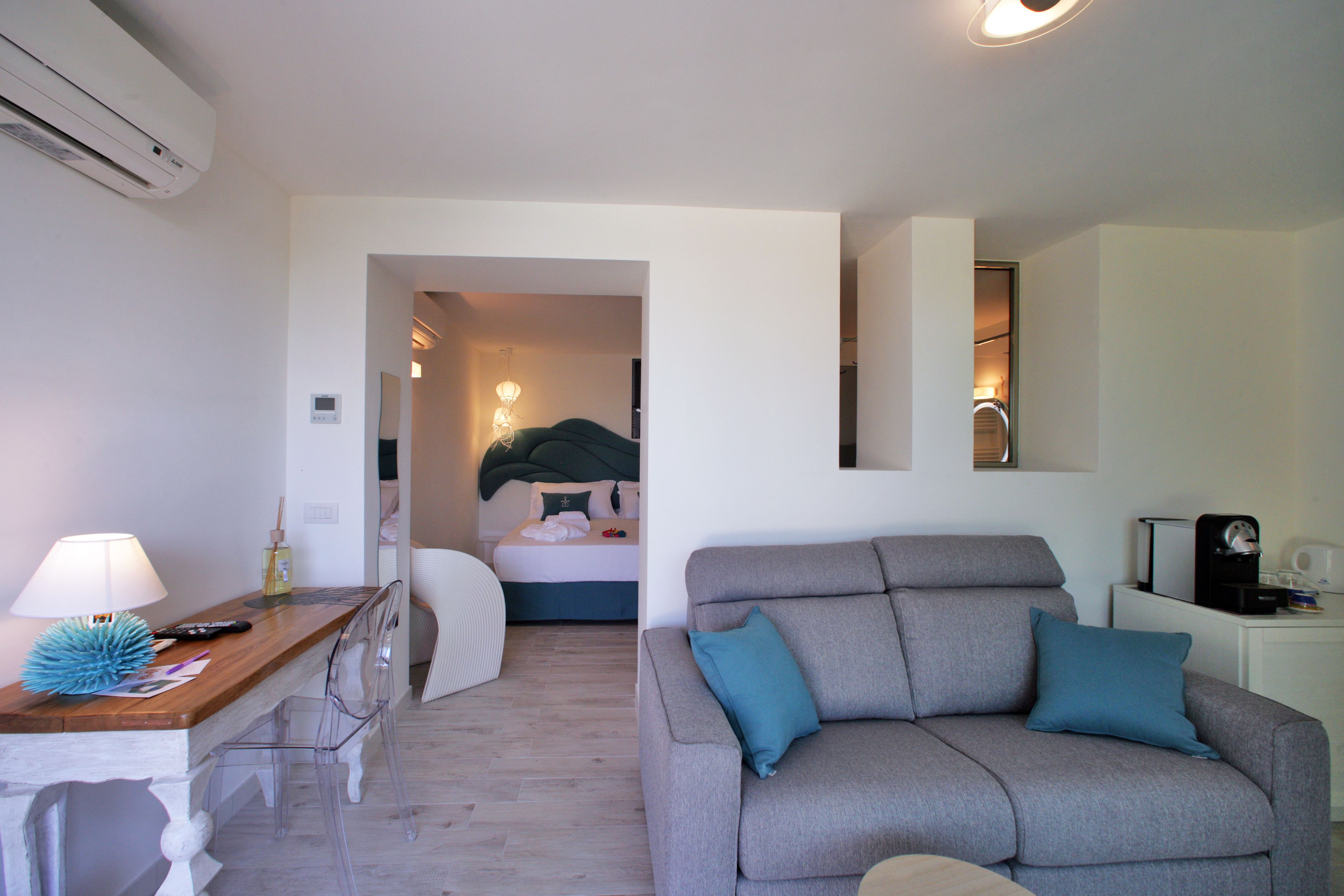 Junior Suite | Egyptian cotton sheets, premium bedding, down duvets, memory-foam beds