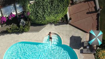 Seasonal outdoor pool