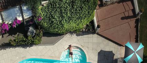 Piscine extérieure (ouverte en saison)