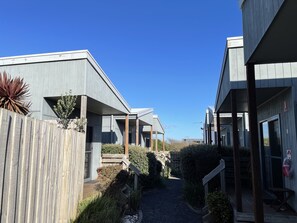 Courtyard - Kilcunda Ocean View Motel (Kilcunda)