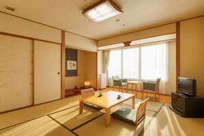 Japanese Style Quadruple Room, Smoking, Shared Bathroom | In-room safe, free WiFi, wheelchair access - Hotel New Heartpia Nigata Senami (Murakami)