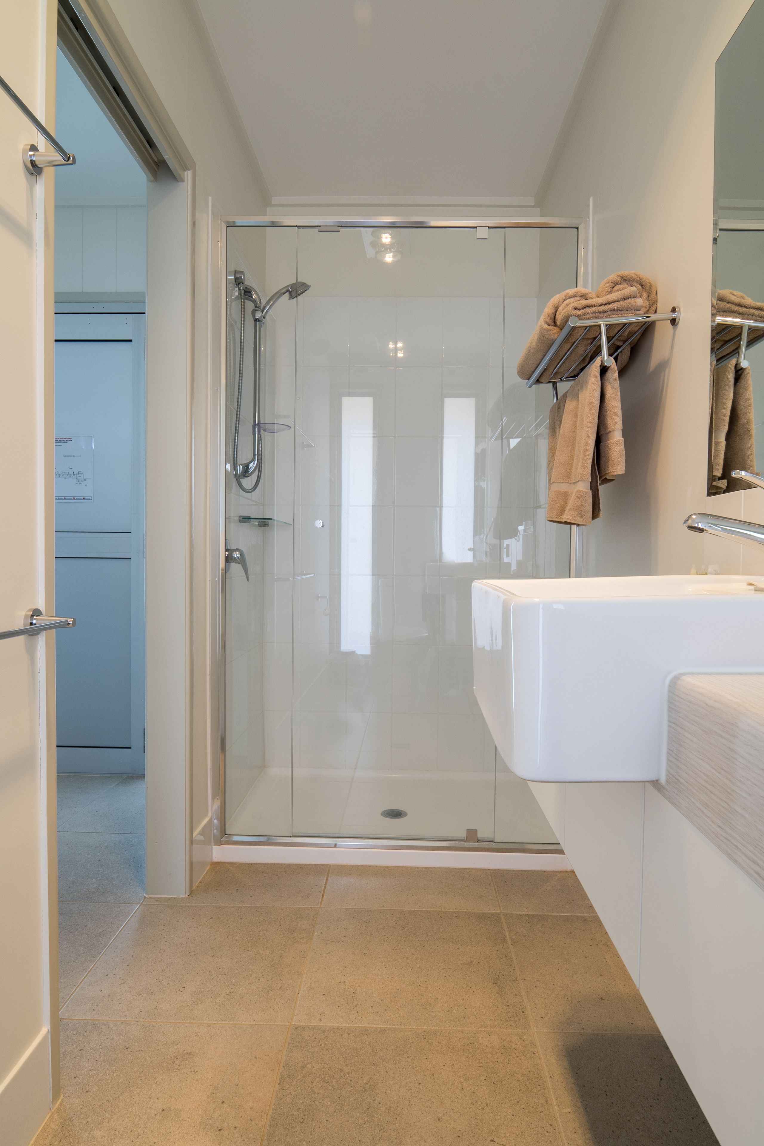 Suite Familiale, plusieurs lits, salle de bains privée | Salle de bain