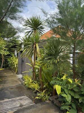 Family Villa | Garden view - Pier26 Bali Homestay (Kutuh)