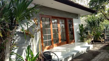 Standard Single Room | Terrace/patio