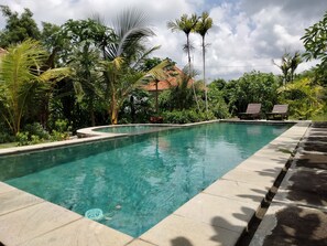 Outdoor pool - Pier26 Bali Homestay (Kutuh)