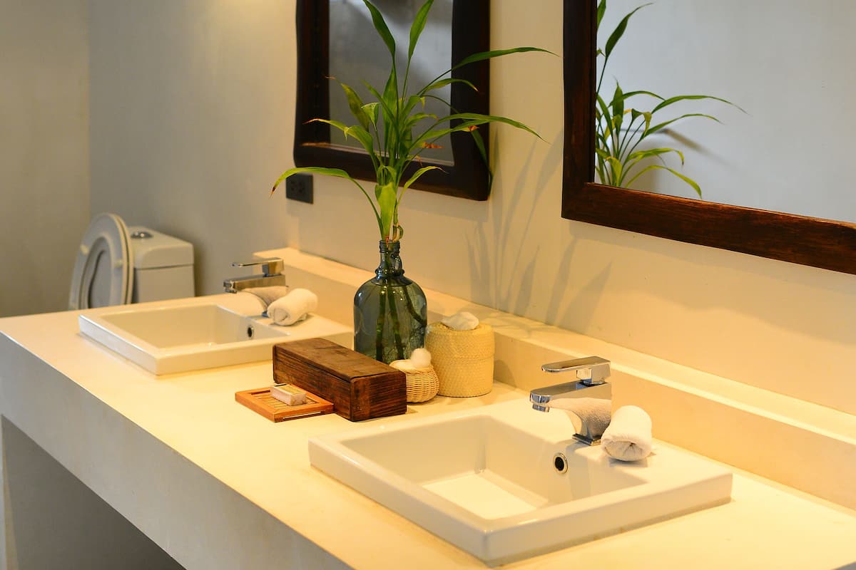 shower, free toiletries, hair dryer, bathrobes