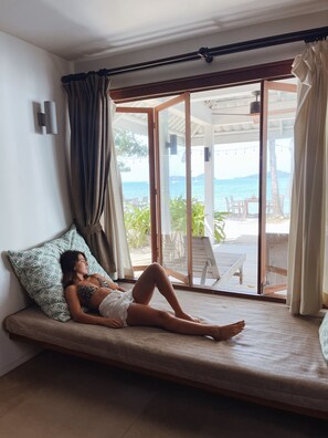 Bay View - Beachfront | Minibar, in-room safe, desk, laptop workspace - The Cove Phuket  (Wichit)