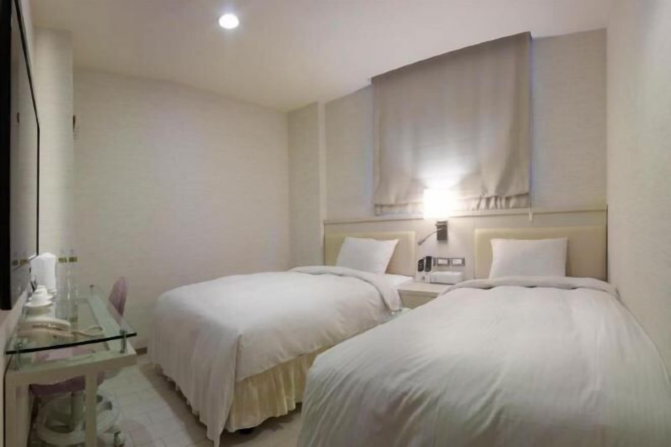 Minibar, lydisolert og wi-fi (inkludert)