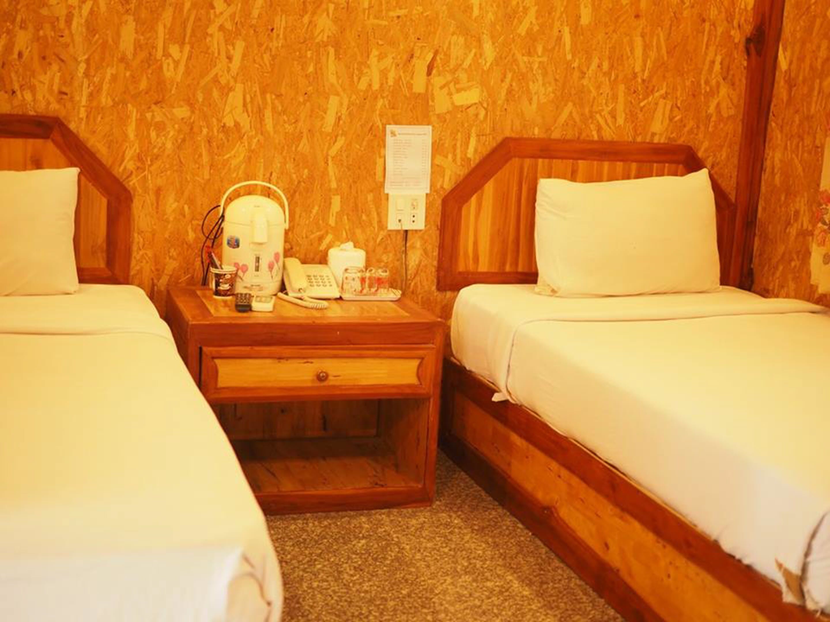 standard twin room | free wifi