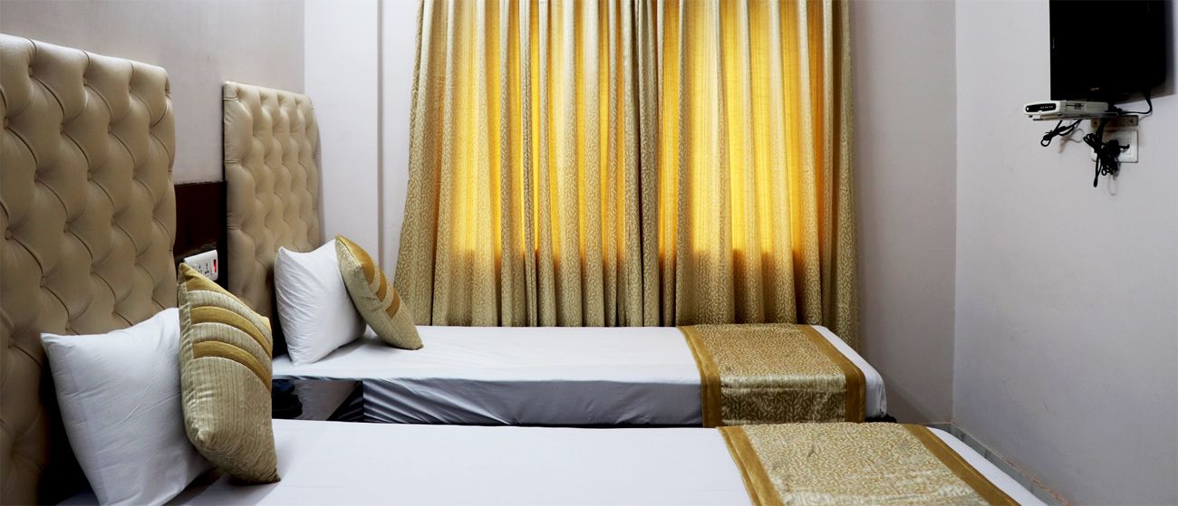 Phòng Deluxe | Màn/rèm cản sáng, phòng cách âm, bộ trải giường 