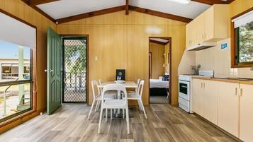 Twin Room, Multiple Beds, Non Smoking | Living area