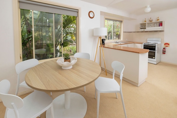 Villa, Multiple Beds, Non Smoking | In-room dining