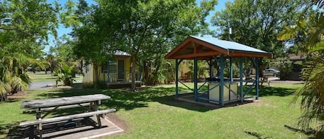 BBQ/picnic area