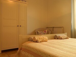 Apartment, 2 Bedrooms - Bed & Roses (Montesilvano)