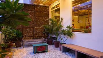 Entrée de l’hébergement