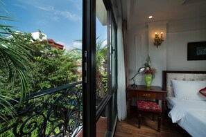 Family Room | Balcony view - Golden Sail Hotel (Hanoi)