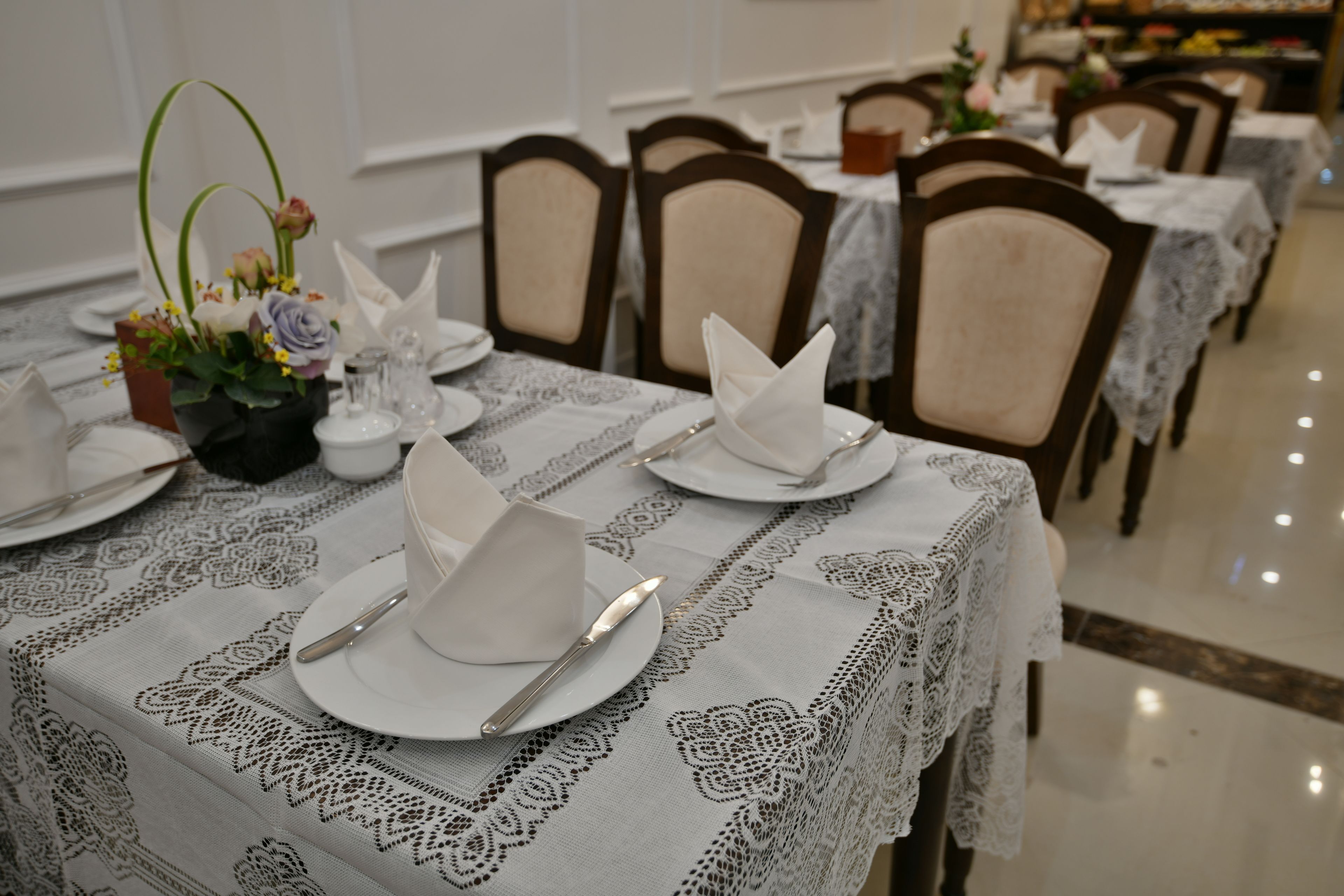 breakfast, lunch, dinner served; local and international cuisine