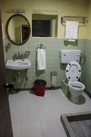 Comfort Room | Bathroom | Shower, slippers, towels - Yala Heritage Home (Lalitpur)