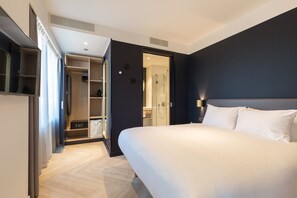 Ropa de cama de alta calidad, caja fuerte, cortinas opacas