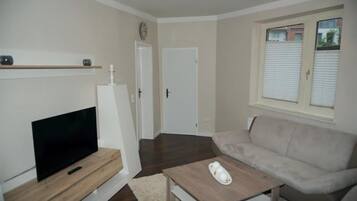 1 chambre, fer et planche Ă  repasser, Wi-Fi gratuit, draps fournis