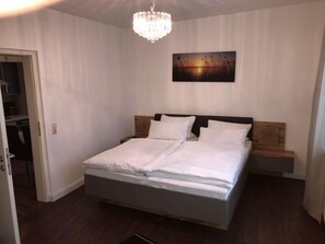 Iron/ironing board, free WiFi, bed sheets - Fachwerkhaus In Der Altstadt (Lueneburg)