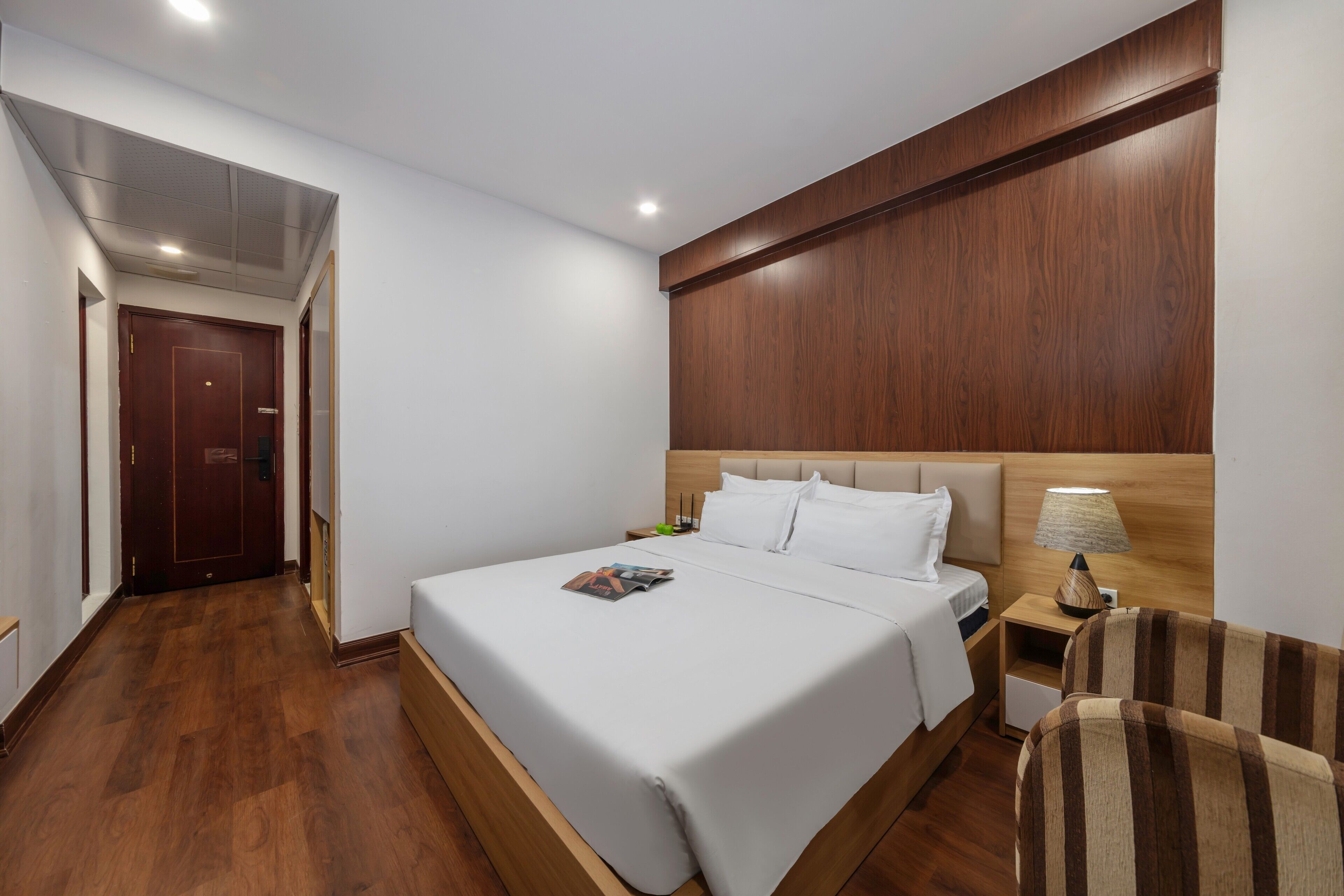 deluxe double room | premium bedding, minibar, individually furnished, desk