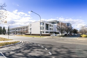 Exterior - Accommodate Canberra - Dawes (Kingston)
