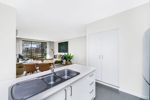 Private kitchen - Accommodate Canberra - Dawes (Kingston)