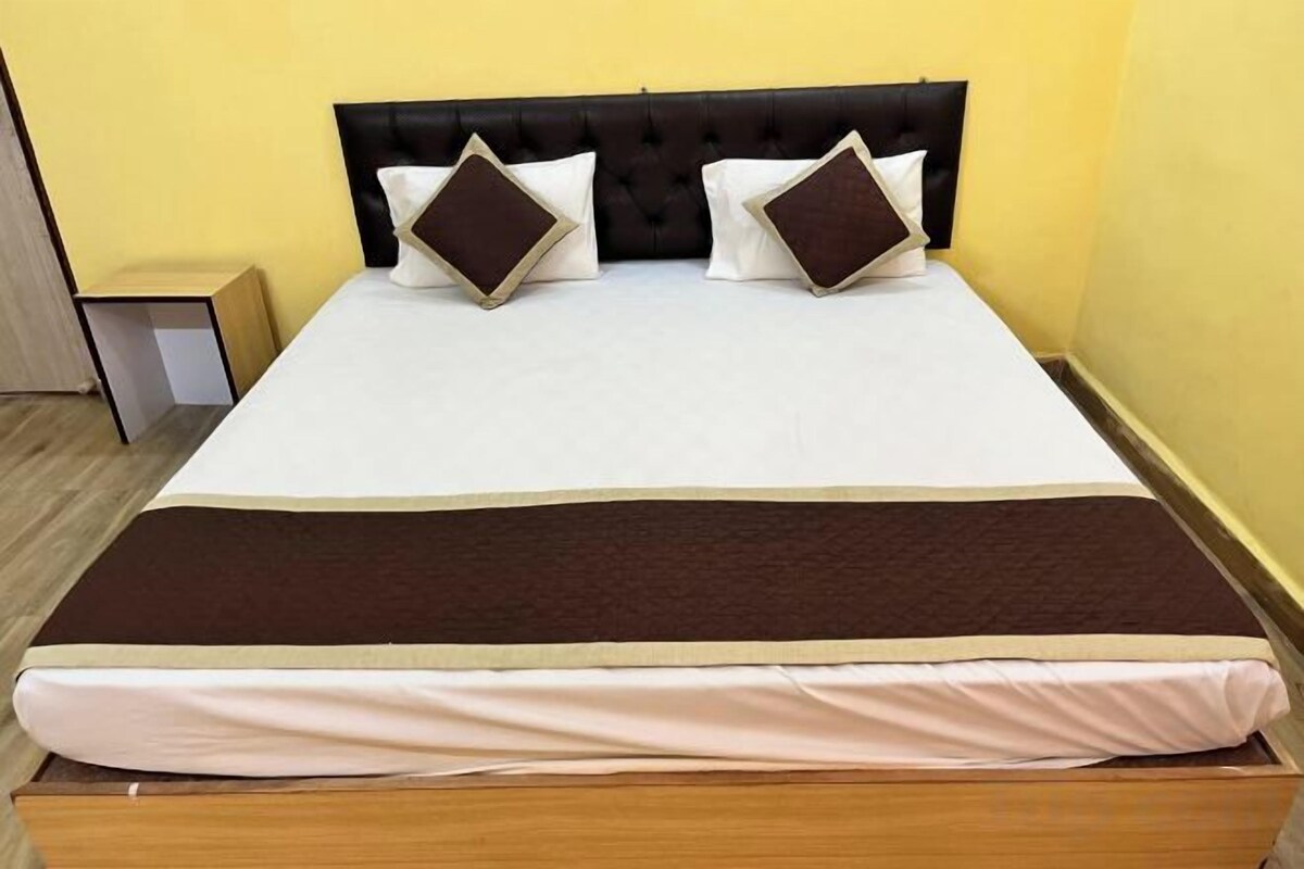 Desk, blackout curtains, iron/ironing board (on request), rollaway beds