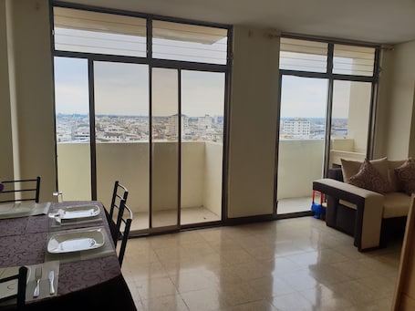 Apartamento clásico, 3 habitaciones, no fumadores | Zona de estar. Guayaquil In Love