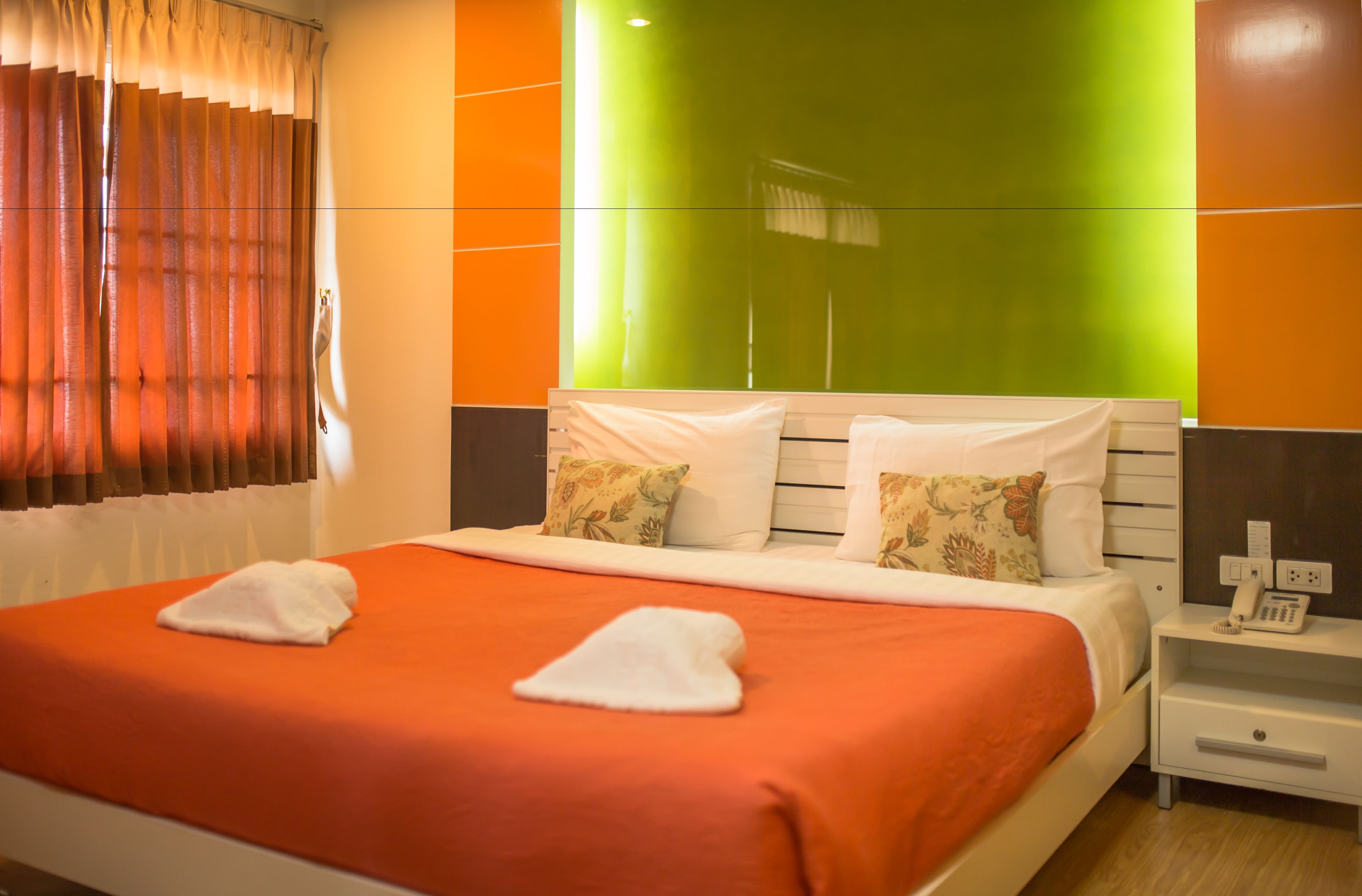 standard double room | desk, blackout curtains, free wifi, bed sheets