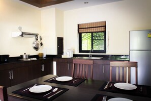 Family Suite | In-room dining