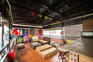 Terrace/patio - Ubuntu Hostel (Hanoi)