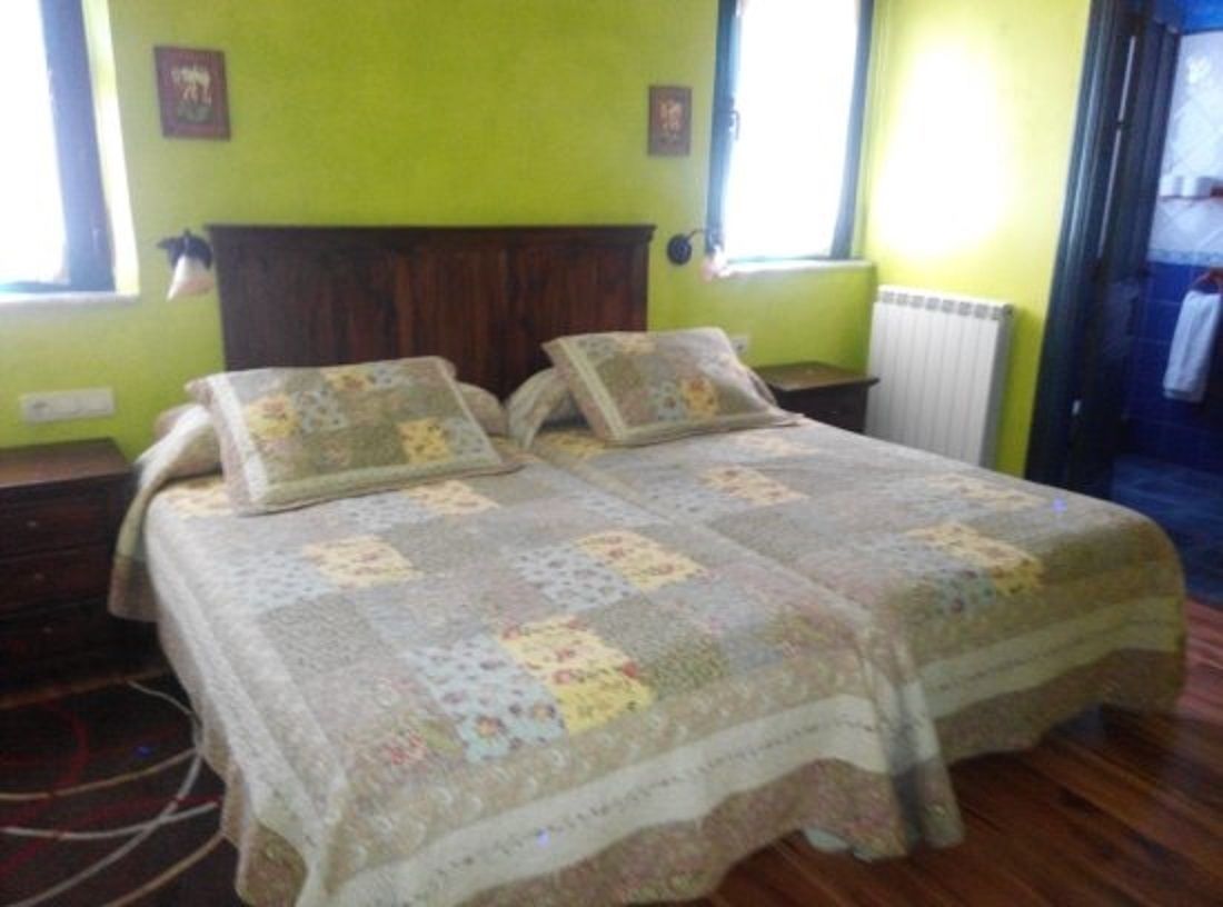 deluxe twin room, 2 single beds | free wifi, bed sheets