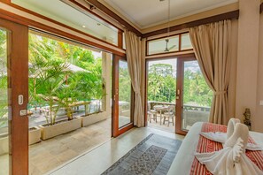 Panoramic Double Room | Pemandangan dari bilik