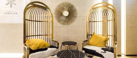 Sala de estar en el lobby