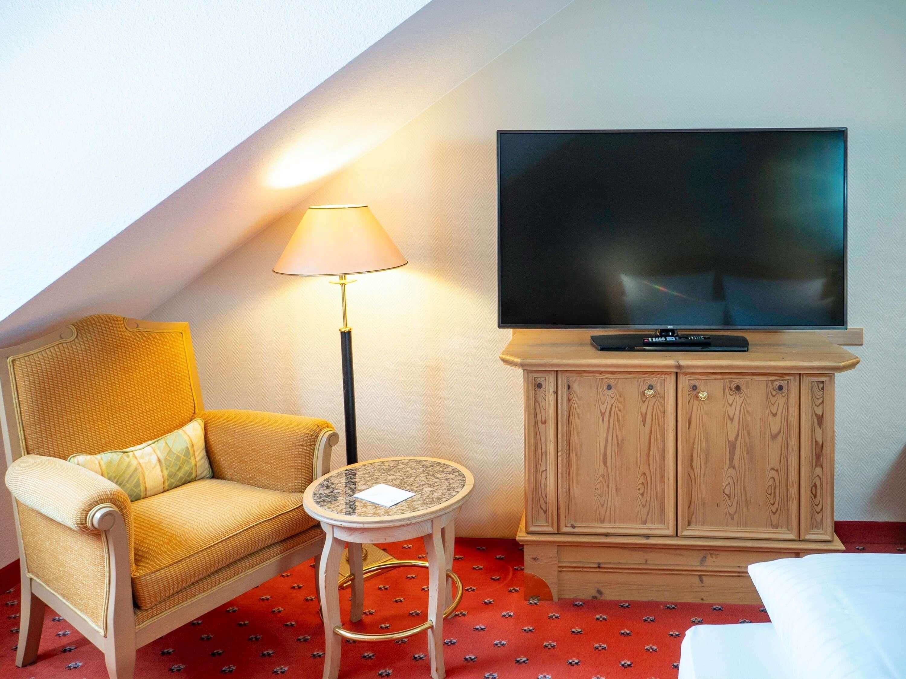 Superior Room, 2 Single Beds | Down duvets, minibar, in-room safe, individually decorated