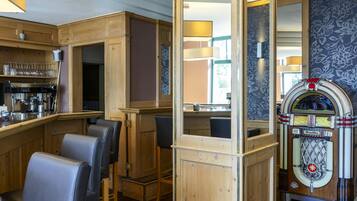 Bar (in der Unterkunft)