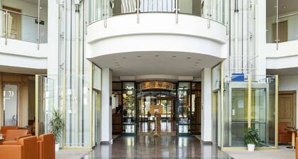 Atomis Hotel Munich Airport by Mercure