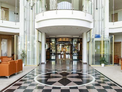 Atomis Hotel Munich Airport by Mercure