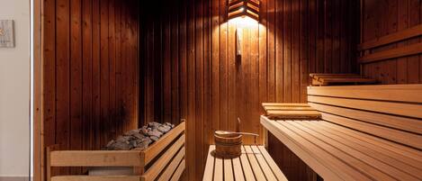 Sauna seca, banheira de hidromassagem, sauna a vapor