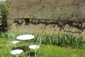 Garden - Gîte Le Porteau Enchanteur (Sarzay)