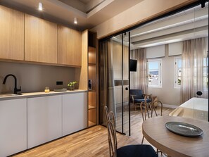 Standard Suite | Private kitchenette
